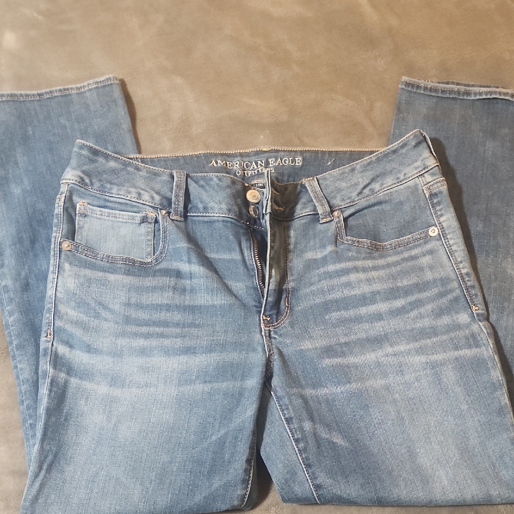 American Eagle Outfitters Women's Classic Blue Straight Leg Jeans